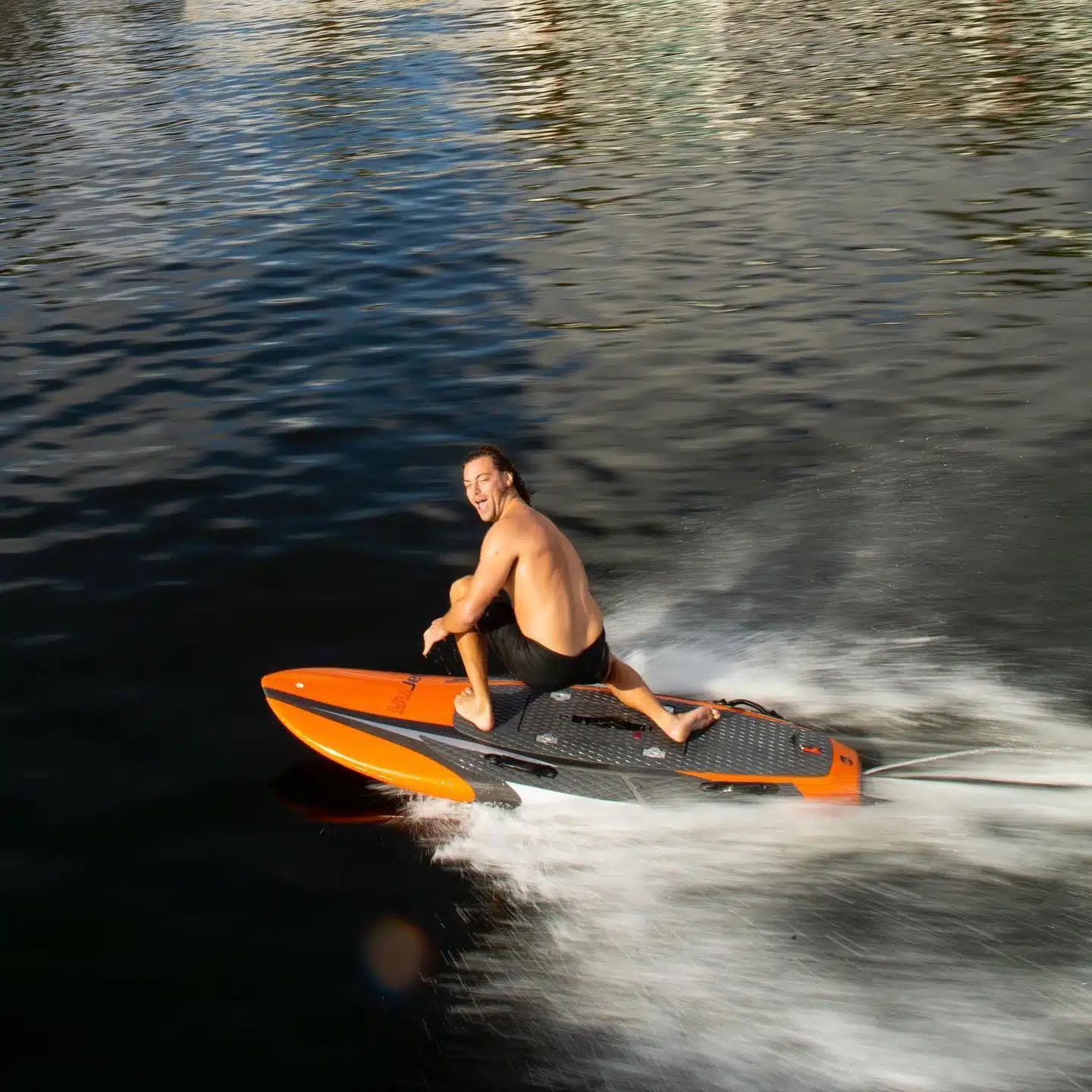 e-surfshop, surf électrique, yujet, surfer carbon