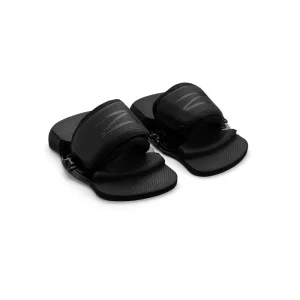 Photo foot straps awake